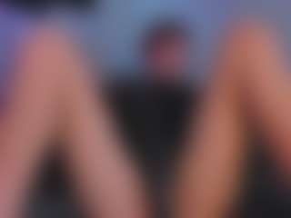 Live cam show with CristalFoxy - Fetish Brown Hair on Camsoda