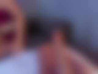 Live cam show with CristalFoxy - Red Hair Squirt on CamSodaAdn