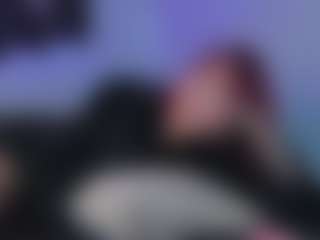 Live cam show with CristalFoxy - Spank Red Hair on fapnchat