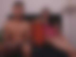 Live cam show with Milfandrea3 - Nipple Piercings on AdultVida.com