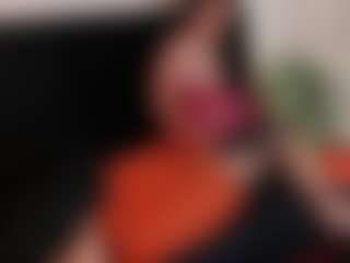 Live cam show with Milfandrea3 - Camel Toe on Chatstar