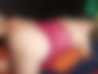 Live cam show with Milfandrea3 - Strip on Streamer API
