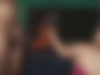 Live cam show with Milfandrea3 - Middle Aged on Camsoda