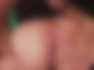 Live cam show with Milfandrea3 - Genital Piercings on crypto-cams