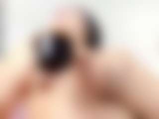 Azamy's Live Sex Cam Show