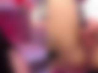 Live cam show with CataleyaGlow - Ass Bouncing on SquirtSoMuch