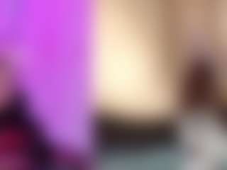 Live cam show with CataleyaGlow - Striptease on Camsoda