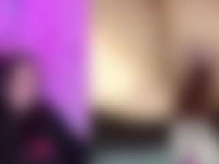 Live cam show with CataleyaGlow - Strip on UwU Esports