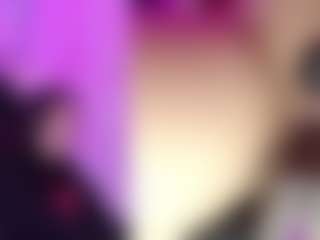 CataleyaGlow's Live Sex Cam Show