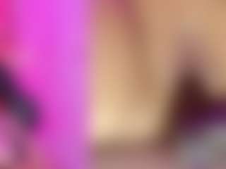 Live cam show with CataleyaGlow - Public Lovense on SpunkLive