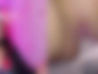 CataleyaGlow's Live Sex Cam Show