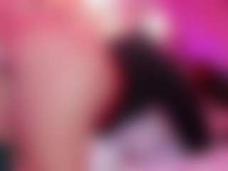 CataleyaGlow's Live Sex Cam Show