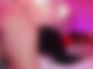 CataleyaGlow's Live Sex Cam Show