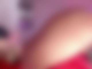 CataleyaGlow's Live Sex Cam Show