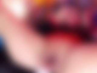 Live cam show with CataleyaGlow - Oil on CamClone