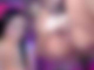 Live cam show with CataleyaGlow - Striptease on AdultVida.com