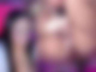 CataleyaGlow's Live Sex Cam Show