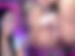 CataleyaGlow's Live Sex Cam Show