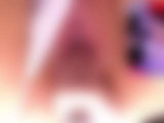 CataleyaGlow's Live Sex Cam Show