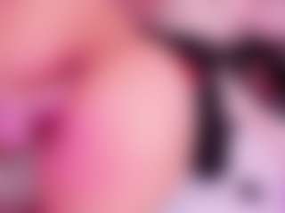 CataleyaGlow's Live Sex Cam Show