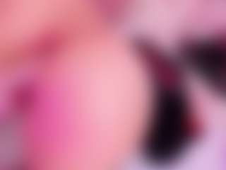 CataleyaGlow's Live Sex Cam Show