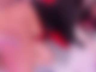 CataleyaGlow's Live Sex Cam Show