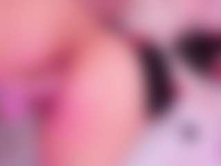 CataleyaGlow's Live Sex Cam Show