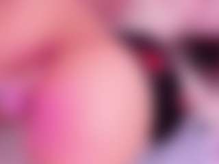 CataleyaGlow's Live Sex Cam Show
