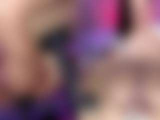 CataleyaGlow's Live Sex Cam Show
