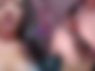CataleyaGlow's Live Sex Cam Show