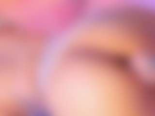 CataleyaGlow's Live Sex Cam Show