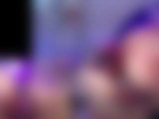 Live cam show with CataleyaGlow - Cute on TeamSkeetLive