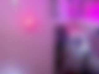 CataleyaGlow's Live Sex Cam Show