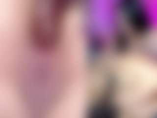 CataleyaGlow's Live Sex Cam Show