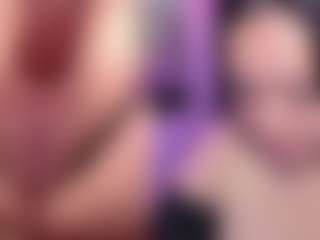 CataleyaGlow's Live Sex Cam Show