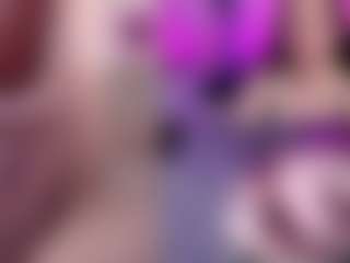 CataleyaGlow's Live Sex Cam Show