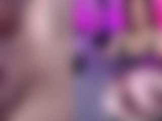 CataleyaGlow's Live Sex Cam Show