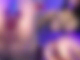 Live cam show with CataleyaGlow - Oil on Camming Site