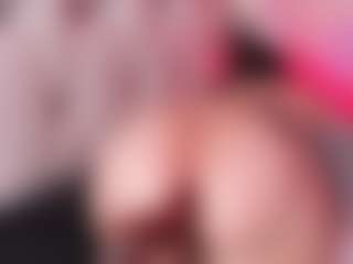 CataleyaGlow's Live Sex Cam Show