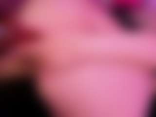 CataleyaGlow's Live Sex Cam Show