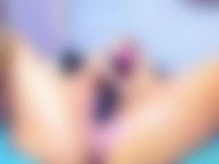 Live cam show with Horny - Public on friskycurves.com