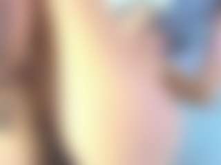 Live cam show with Horny - Petite on Soda Cam