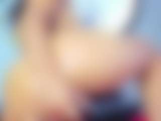 Live cam show with Horny - Thin on Livezox