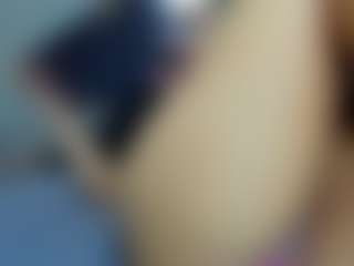 Live cam show with Horny - Petite Teen (18+) on live18s.com