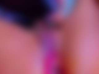 Live cam show with Horny - Squirt on xfollow cams