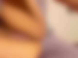 Live cam show with Horny - Petite on Milf Play