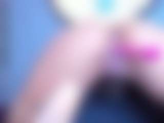 Live cam show with Horny - Petite Teen (18+) on Camsoda