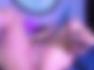 Live cam show with Horny - Petite on Camsoda