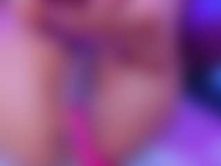 Live cam show with Horny - Skinny on Camsoda