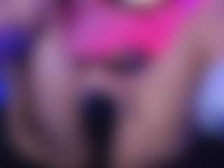 Live cam show with Horny - Squirt on Camsoda